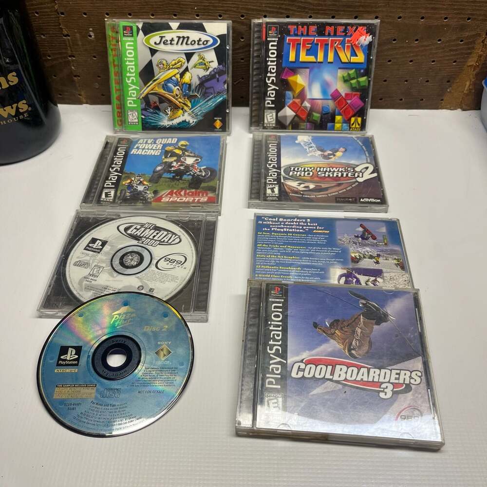 Lot of 8 PlayStation Games [stored in box untested]